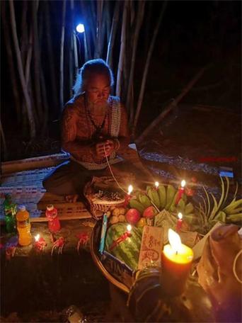 泰国情降大师啊赞咪/泰国情降炉